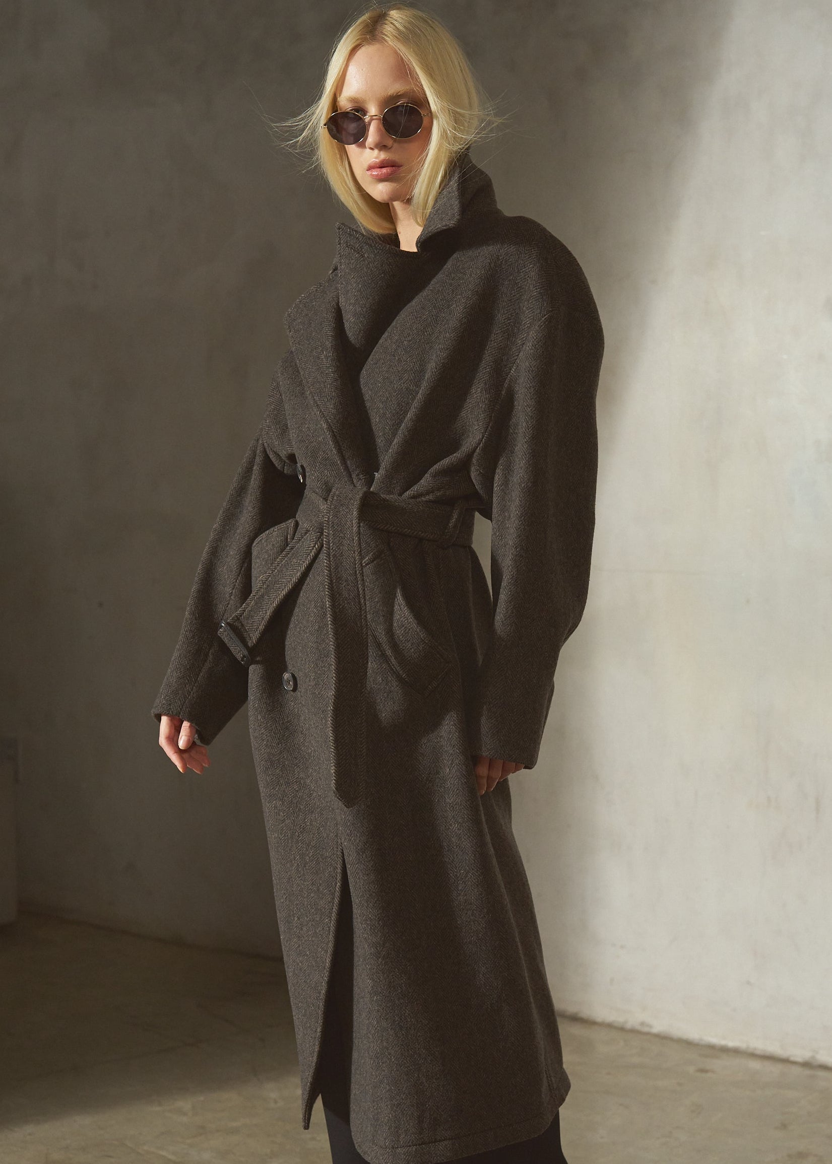 HERRINGBONE BELTED TOPCOAT - Espresso