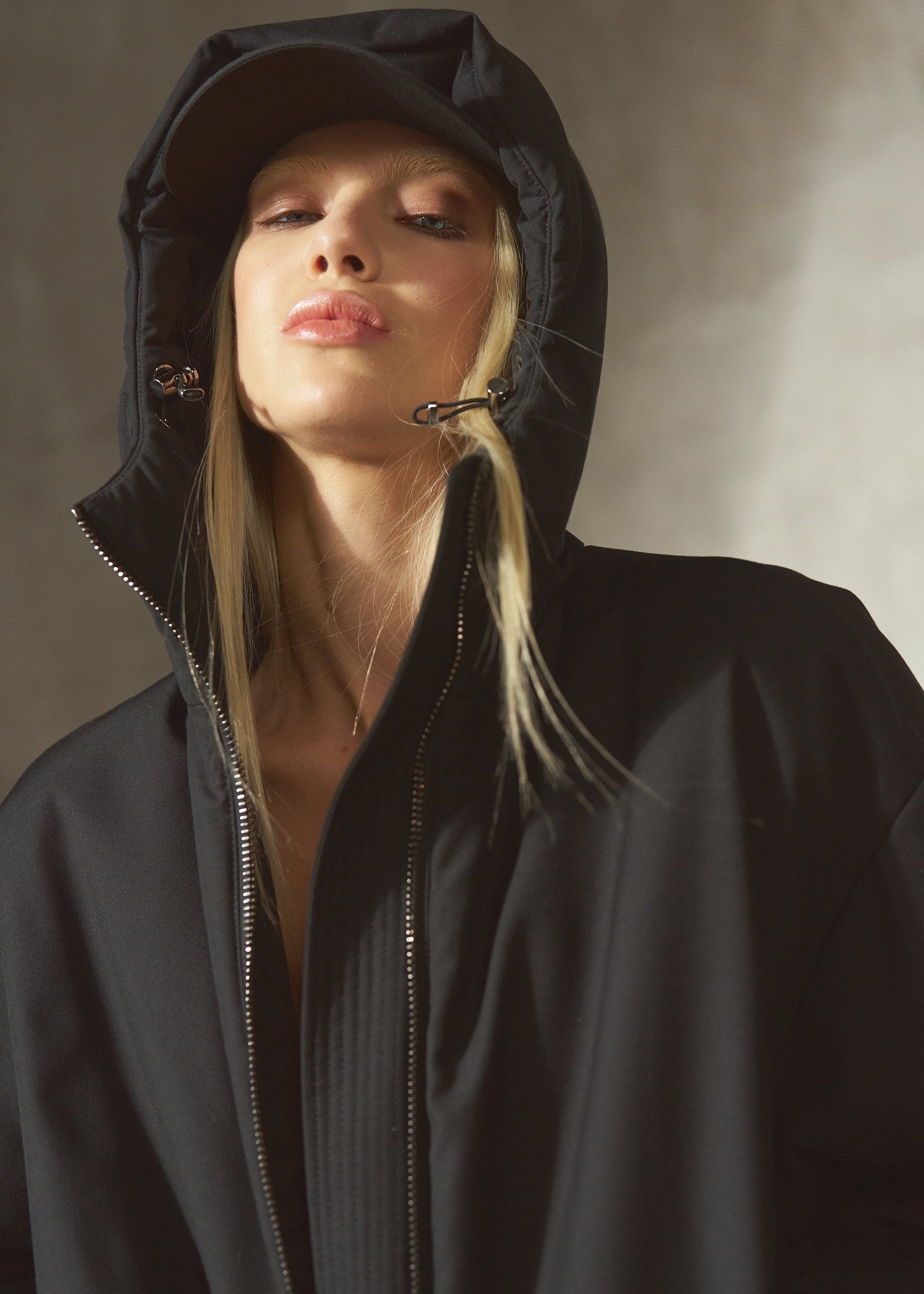 AUTER HOODED PUFFER - Noir