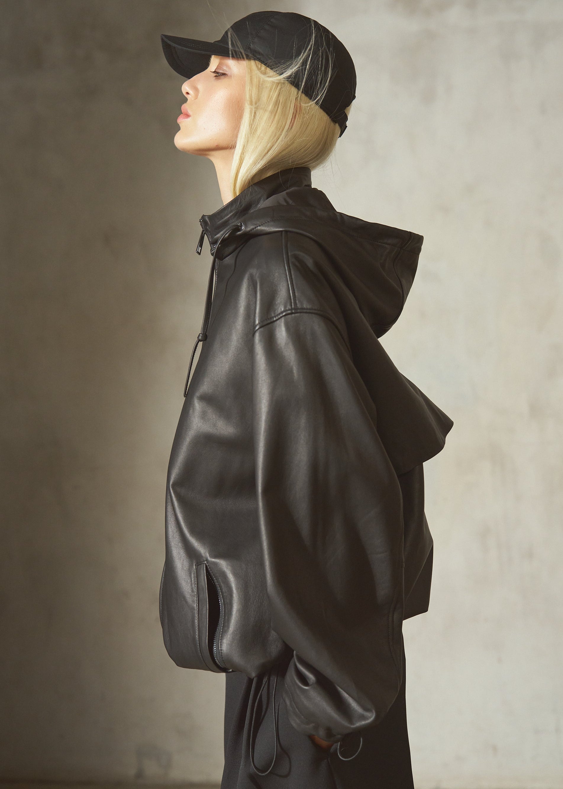 HOODED LEATHER WINDBREAKER -  Noir