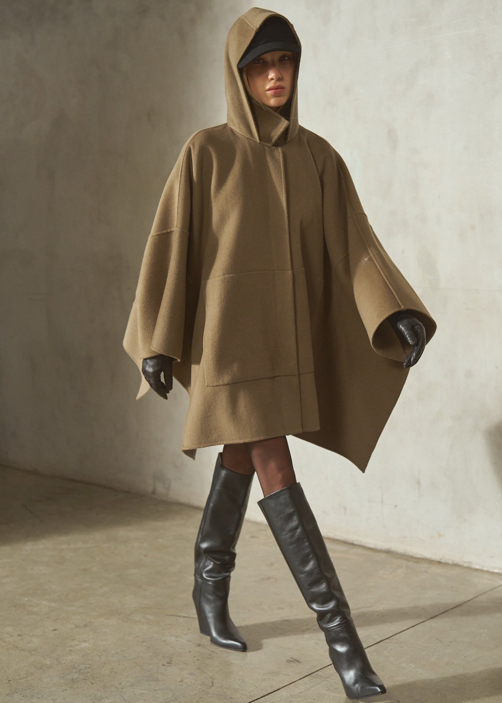 CASHMERE WOOL PONCHO - Latte