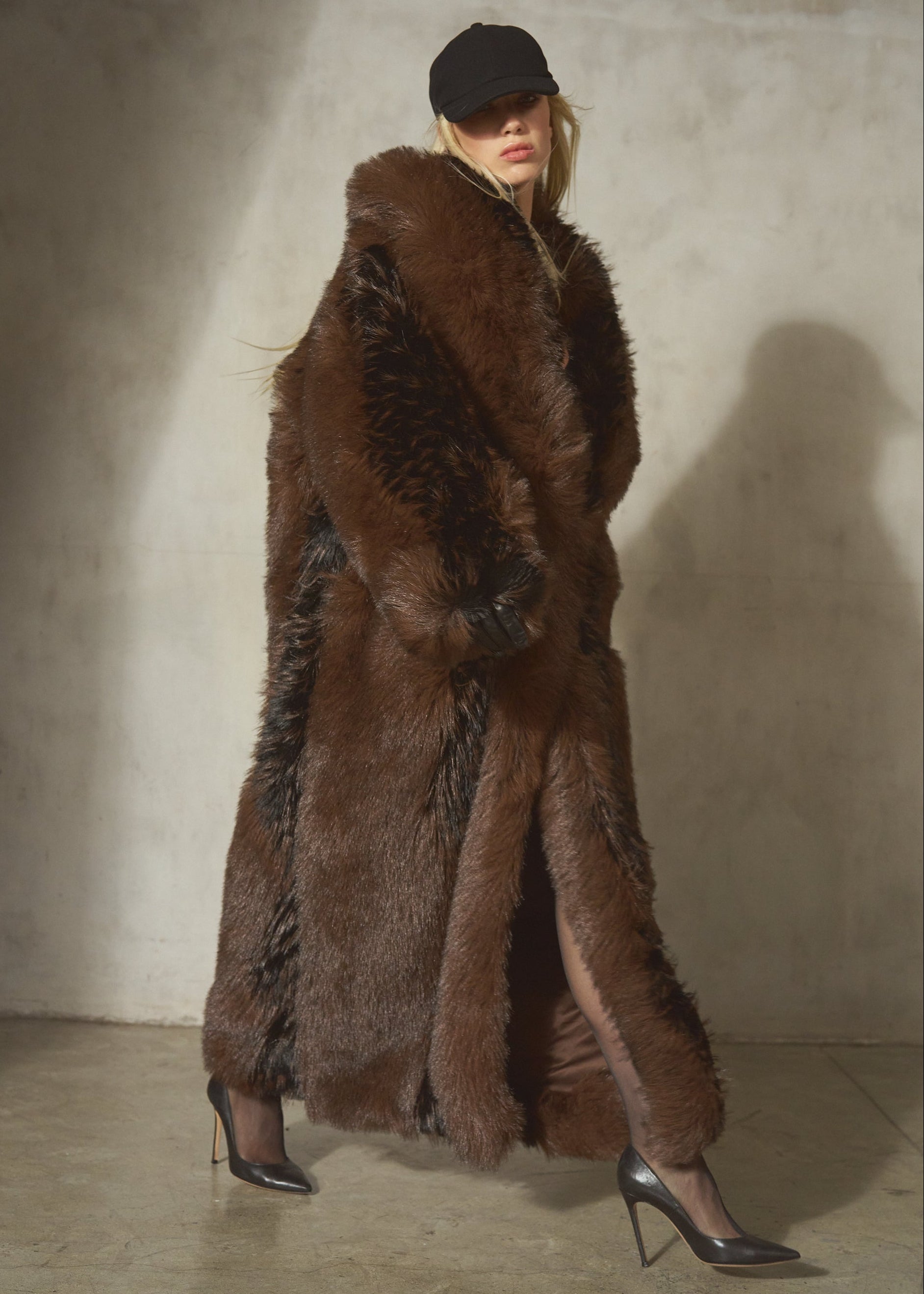 THE FOX COAT - Espresso Noir