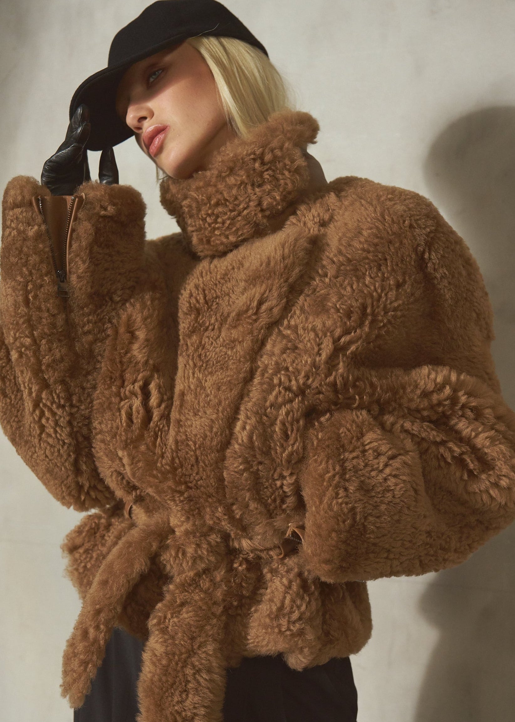 SHEARLING BELTED MOTO JACKET - Natural