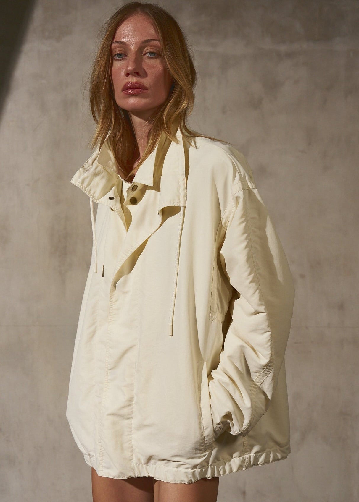 DOUBLE FRONT BOMBER - Cream