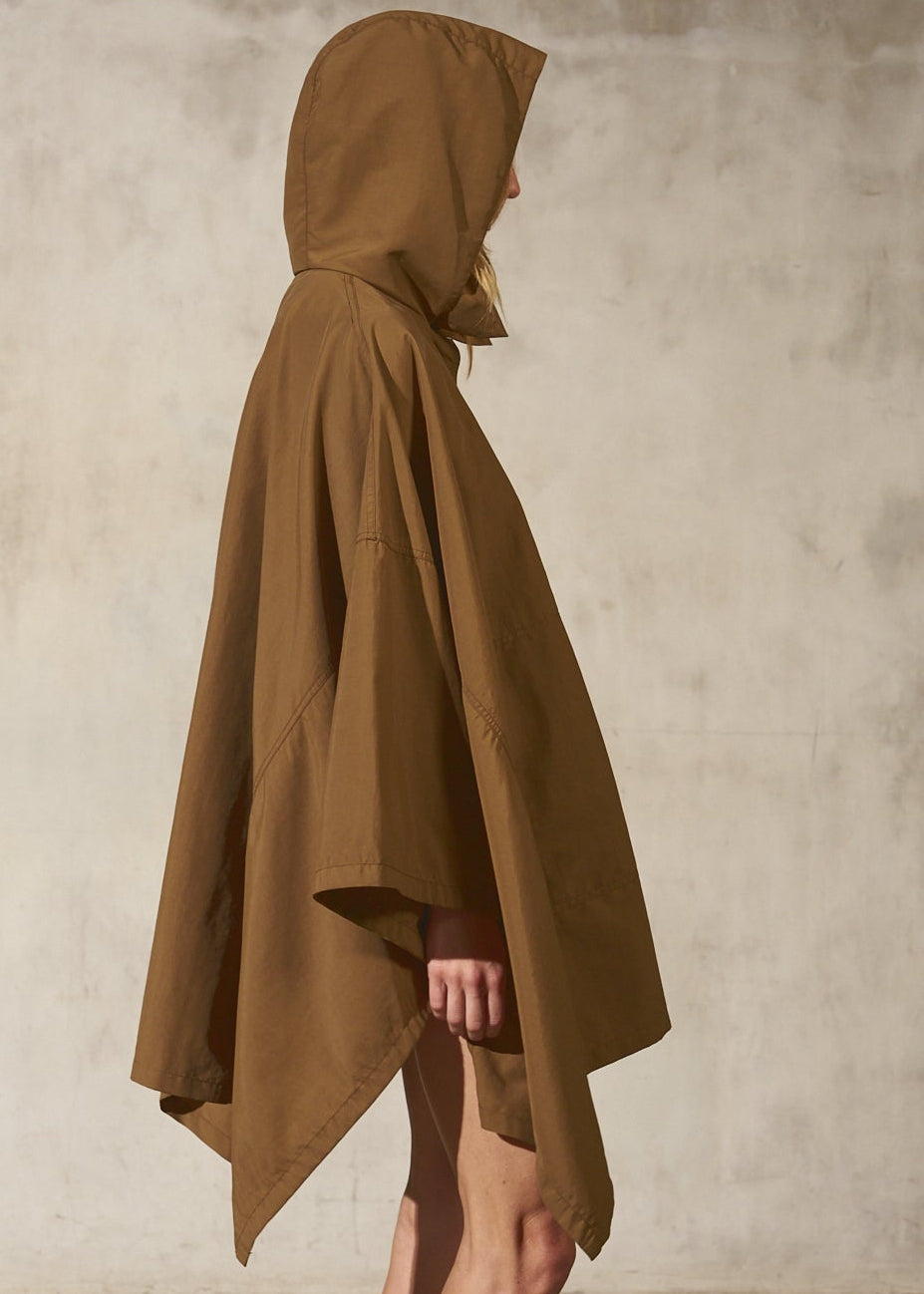 PAPERWEIGHT PONCHO - Latte