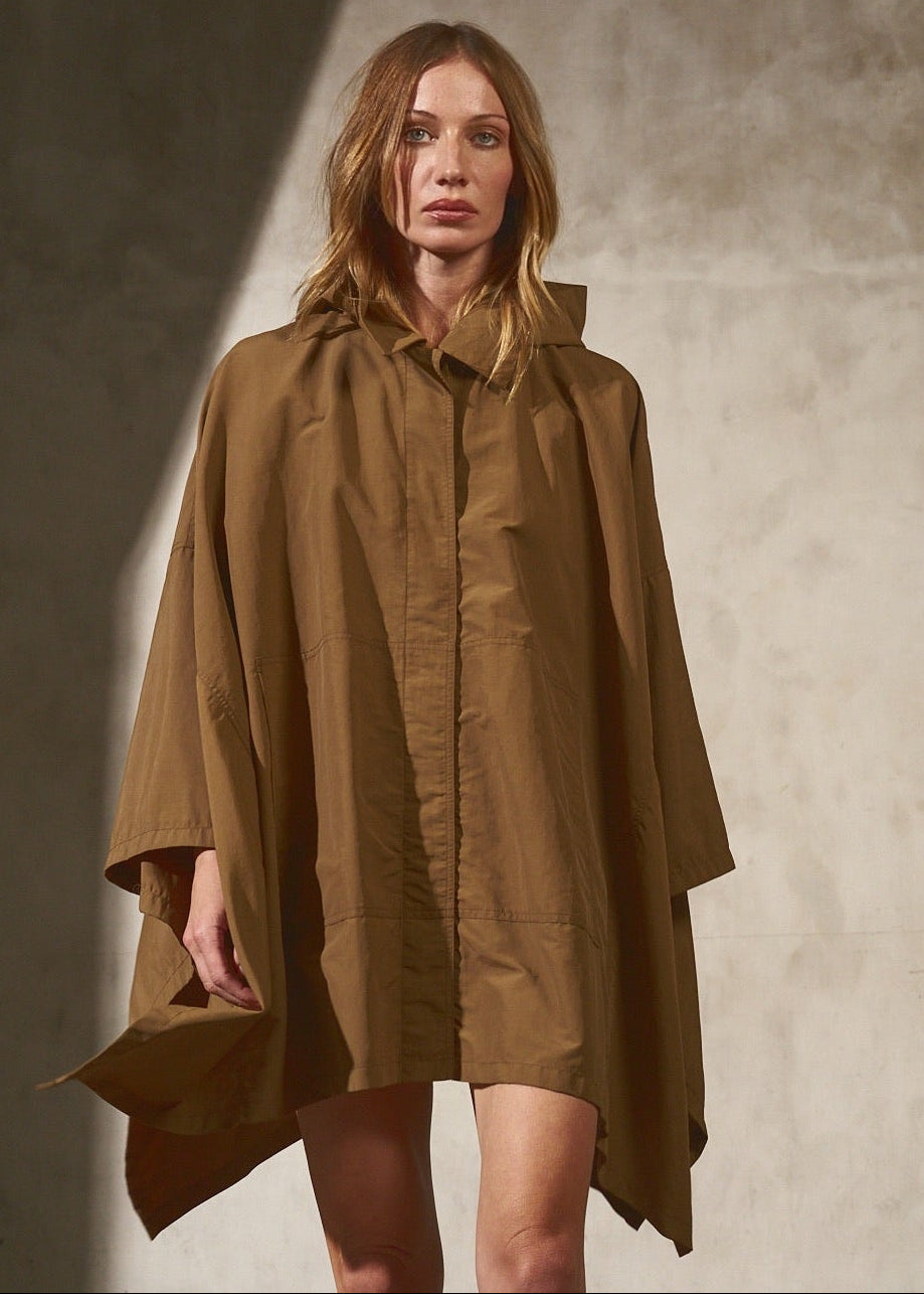 PAPERWEIGHT PONCHO - Latte