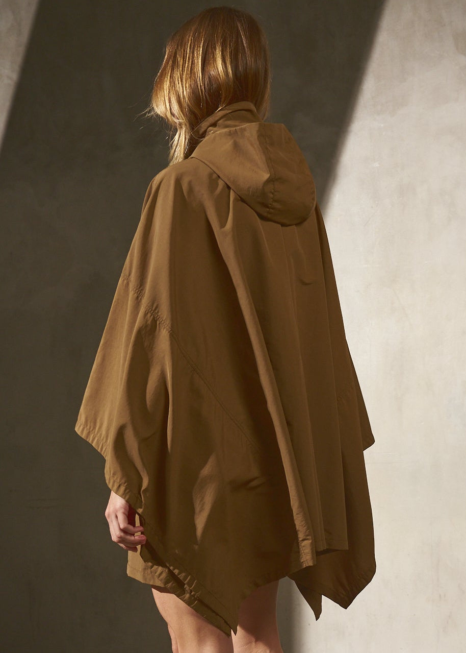 PAPERWEIGHT PONCHO - Latte