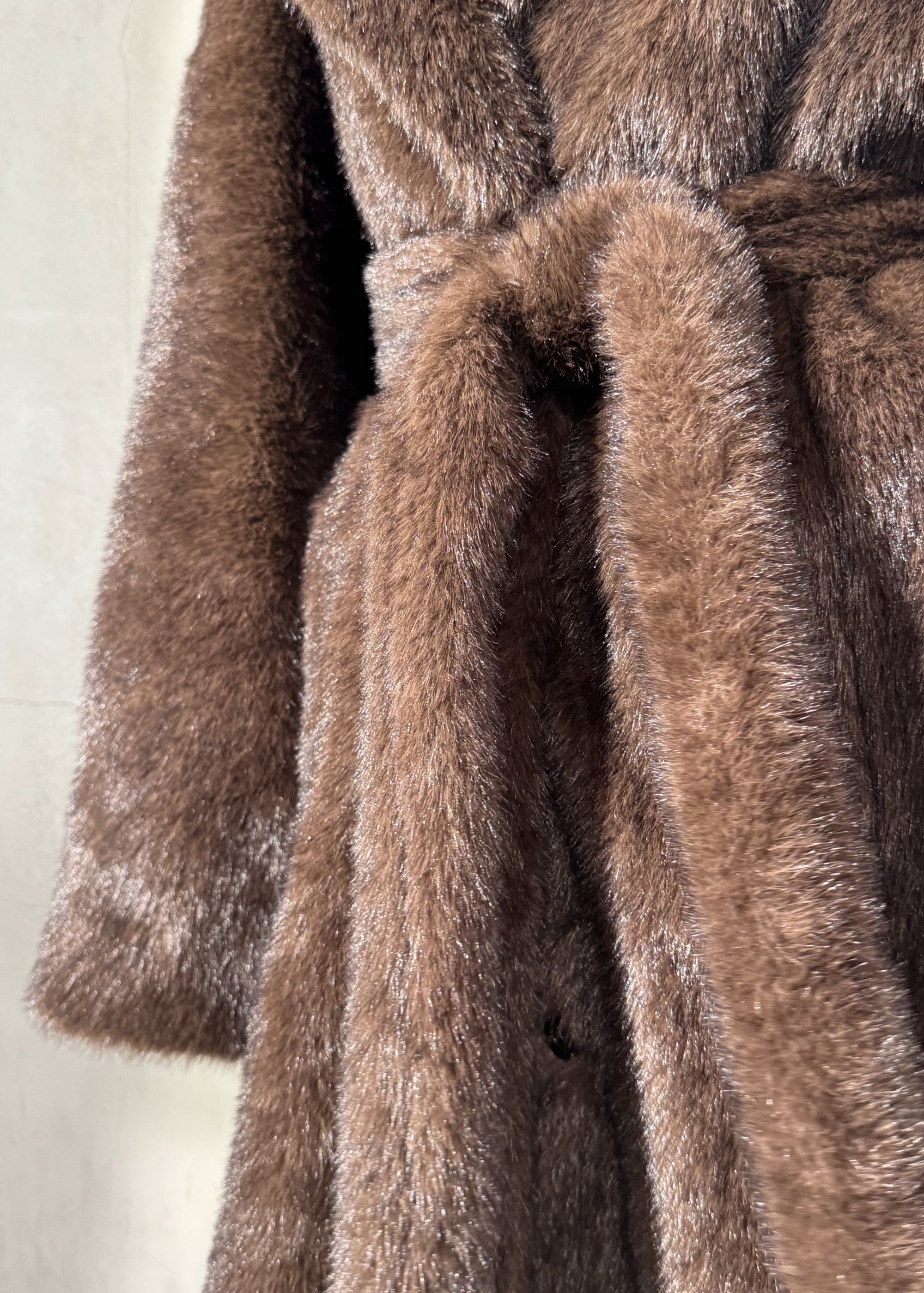 THE MINK COAT - Mink