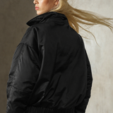 CROPPED SATEEN BOMBER - Noir