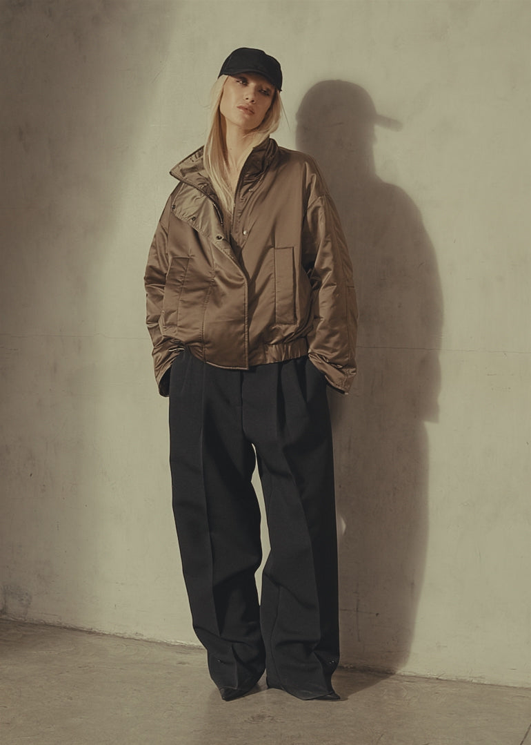 CROPPED SATEEN BOMBER - Taupe