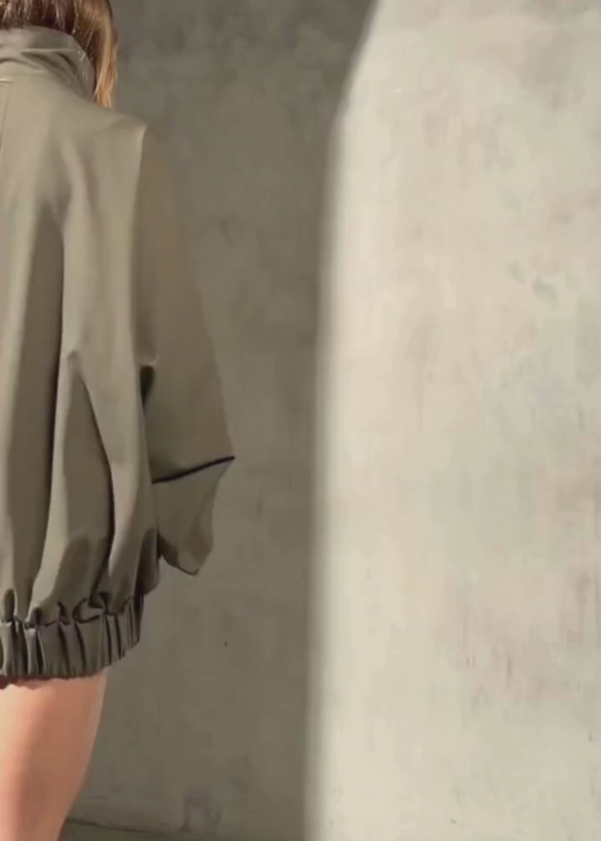 PAPERWEIGHT BATWING BOMBER  - Sage