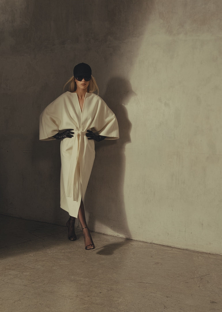 COLLARLESS CASHMERE BELTED COAT - Cream